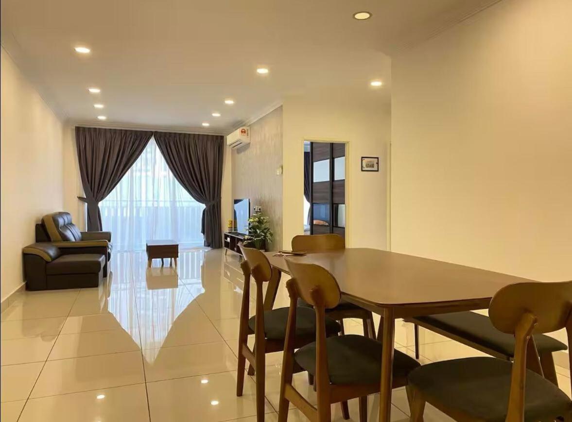 Pangsapuri Spacious 3bdroomksldaya Johor Bahru